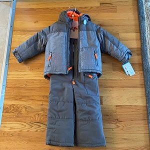 🚫SOLD🚫 2 Piece Toddler Snowsuit - size 3t